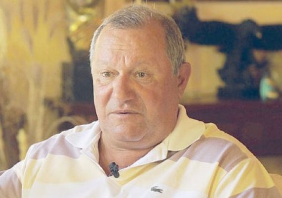 Ţânţăreanu, back in business: vinde, construieşte şi petrece!